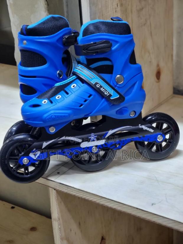 Professional Roller Speed Skates With Three 100mm Wheels - thumbnail 2