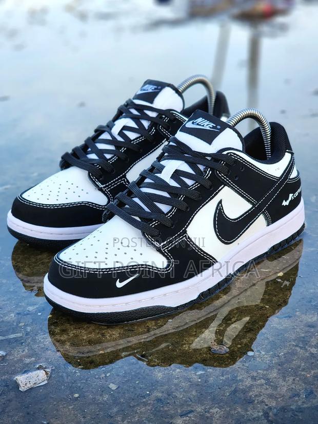 *Batman X Nike Sb Dunks*Sneakers - main view