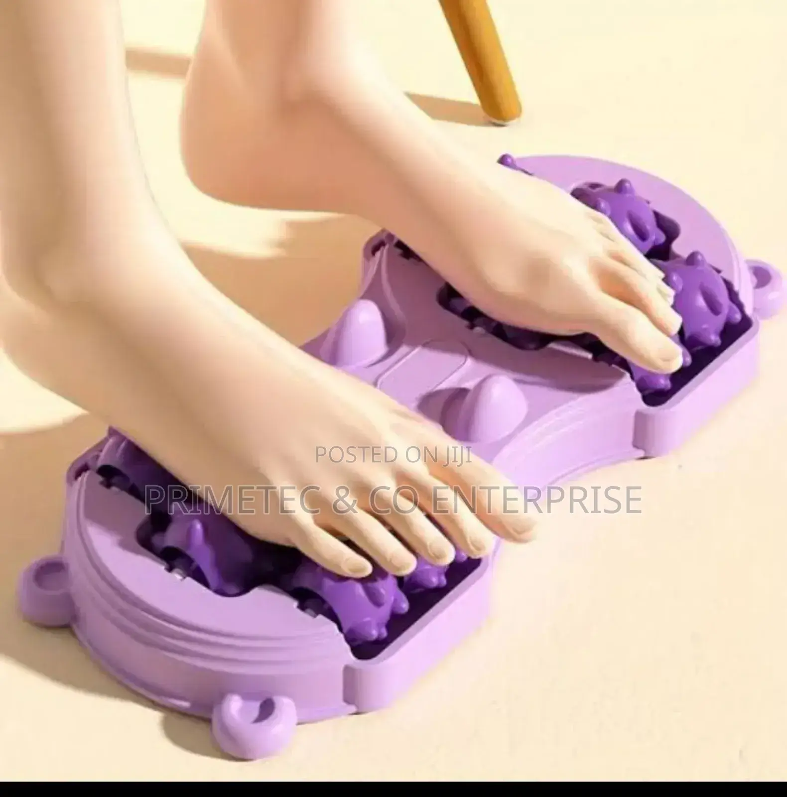 Manual Stepping 14 Roller Foot Massager.