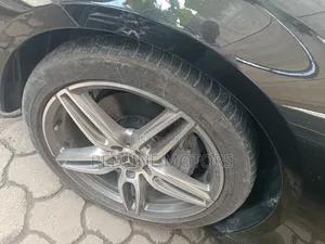Mercedes-Benz E200 2018 Black