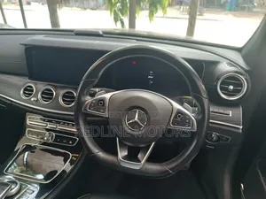 Mercedes-Benz E200 2018 Black