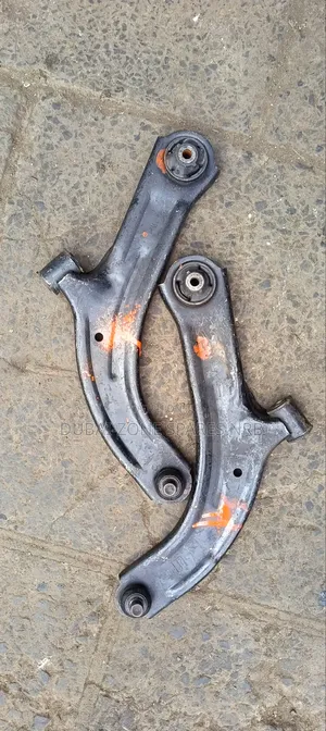 Nissan Wing Road Y12,Note,Tiida,March Arms.