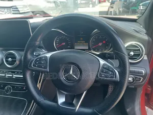 Mercedes-Benz C200 2018 Red