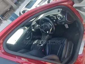 Mercedes-Benz C200 2018 Red