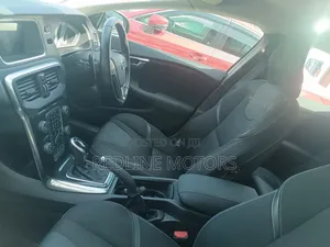 Volvo V40 2018 Gray