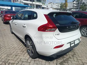 Volvo V40 2018 Gray