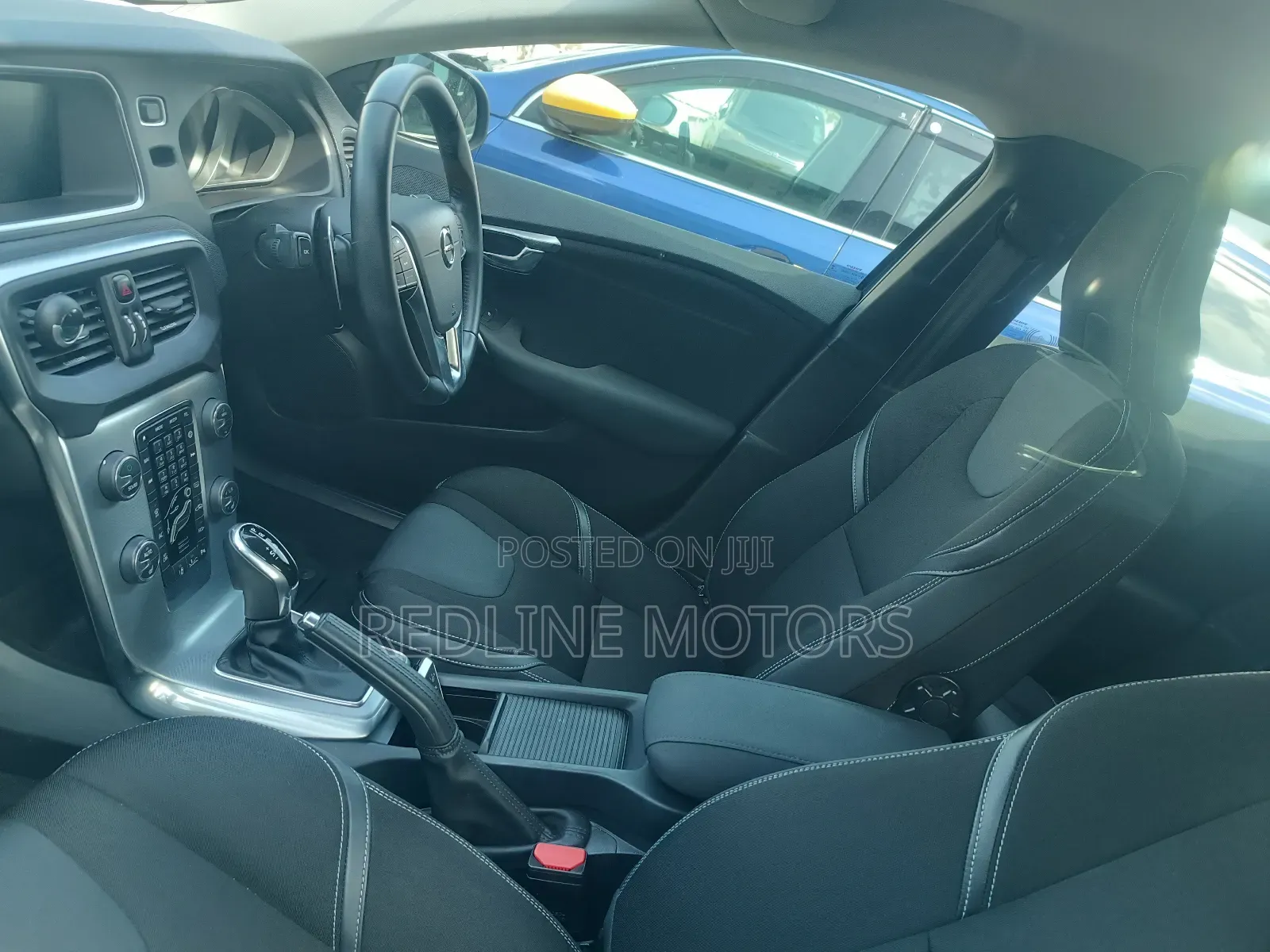 Volvo V40 2018 Gray