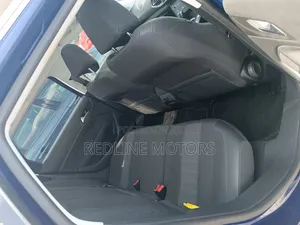Peugeot 308 2018 Blue