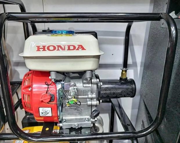 Petrol Powered Honda Concrete Vibrator - thumbnail 2
