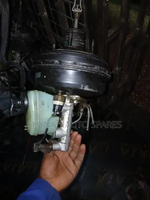 Brake Booster and Brake Master Cylinder Landcruiser Prado 95