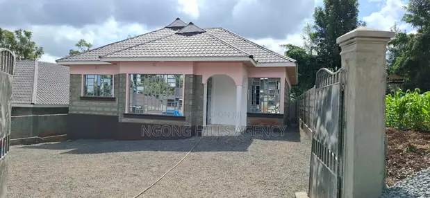 3bdrm House in Kibiko, Kibiku for sale