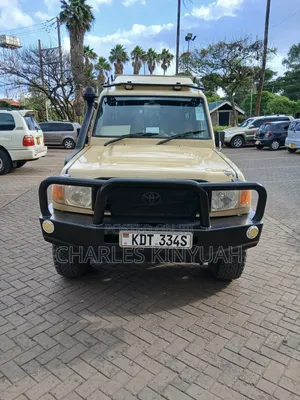Car Hire Safari Land Cruisers
