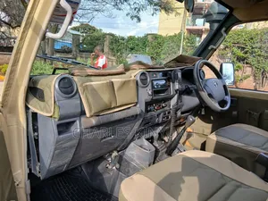 Car Hire Safari Land Cruisers