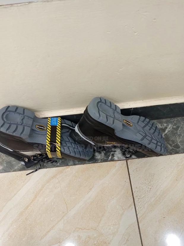 Ultimate Plus Safety Boot With Composite Toe Option - main view