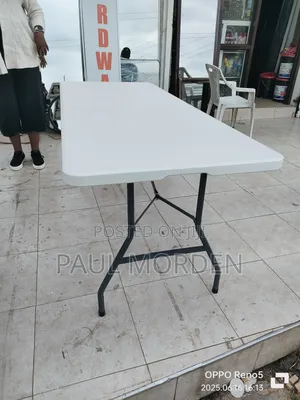 White Foldable Table