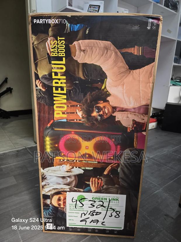 JBL Partybox 710 Portable Bluetooth Speaker
800w - thumbnail 2