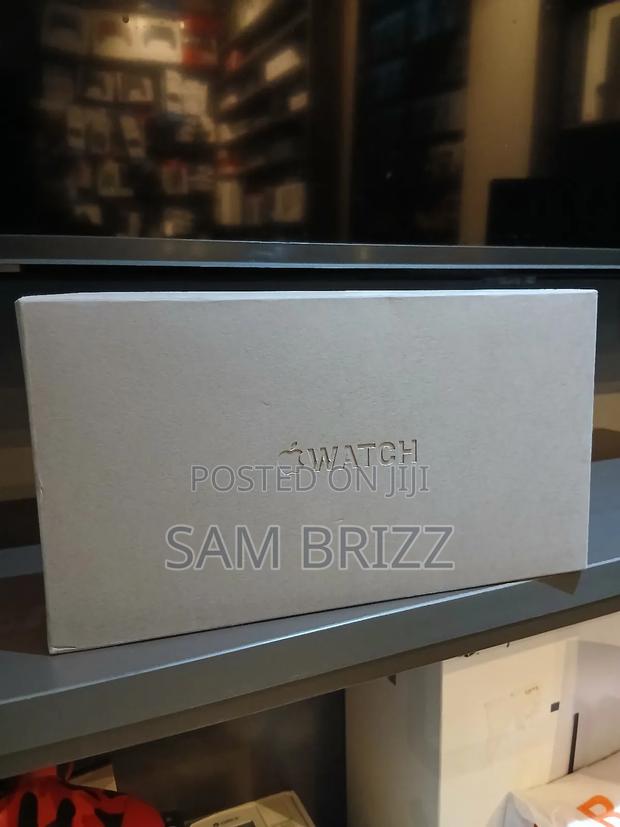 Apple Watch Series 10 42mm - main view