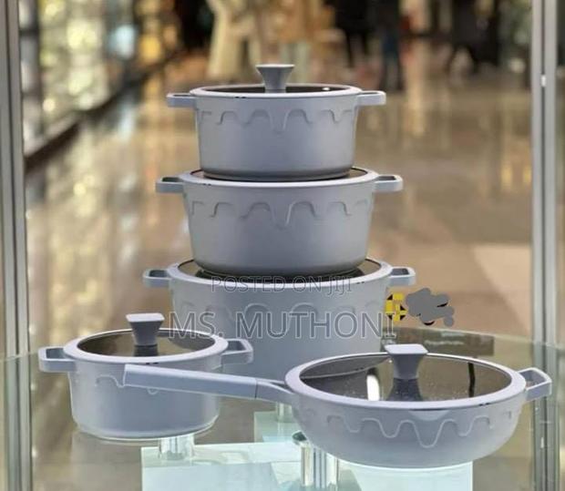 *Extremely Scratch-Resistant and Durable Ucc Cookware - thumbnail 3