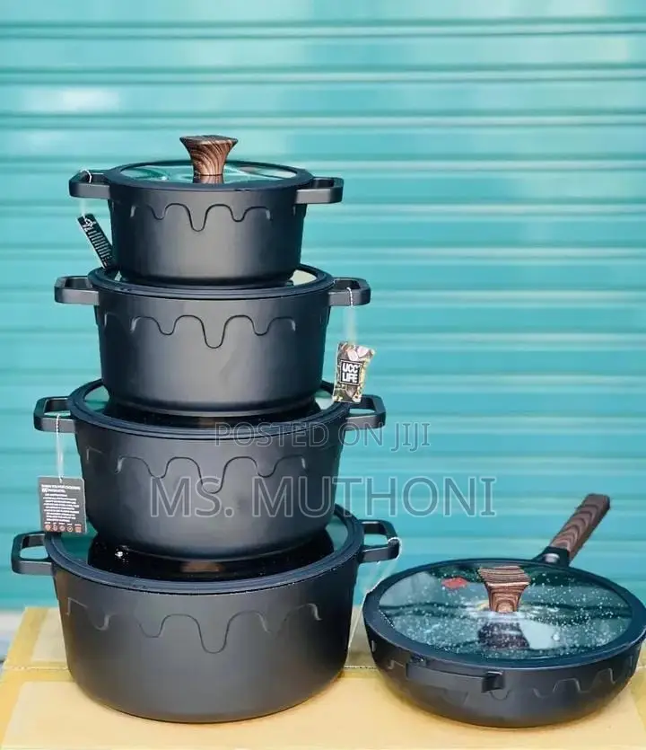  *Extremely Scratch-Resistant and Durable Ucc Cookware