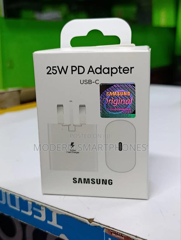 25w C to C Fast Charging Adaptor