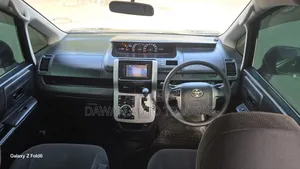 Toyota Voxy 2013 Black