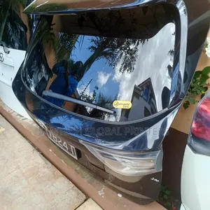 High Grade Quality Toyota Harrier 2018 Boot Available