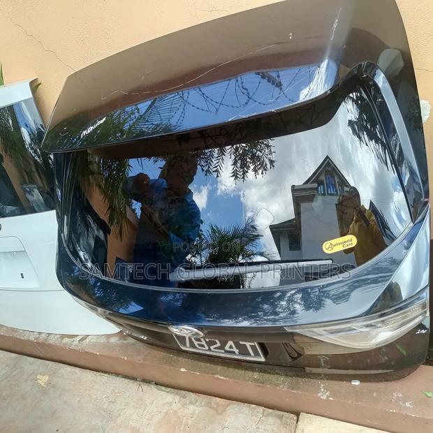 Top Notch Ex Japan Toyota Harrier Boot
