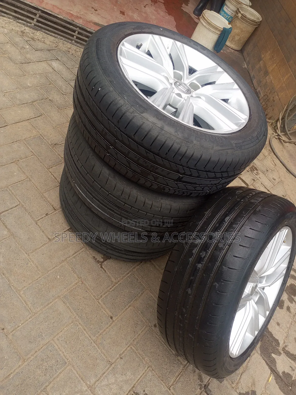 Size 17 Mark X/Crown Rims With Goodyear Tyres