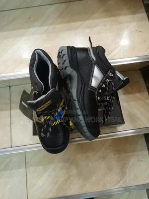Ultimate Plus Safety Boot For Long Term Wear.