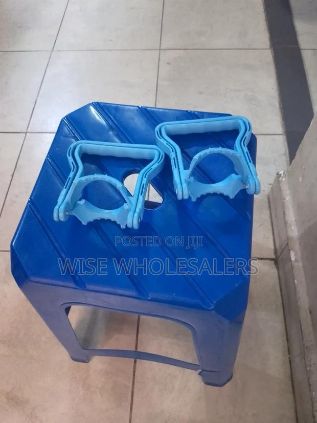 Heavy Bottles Lifter - main view
