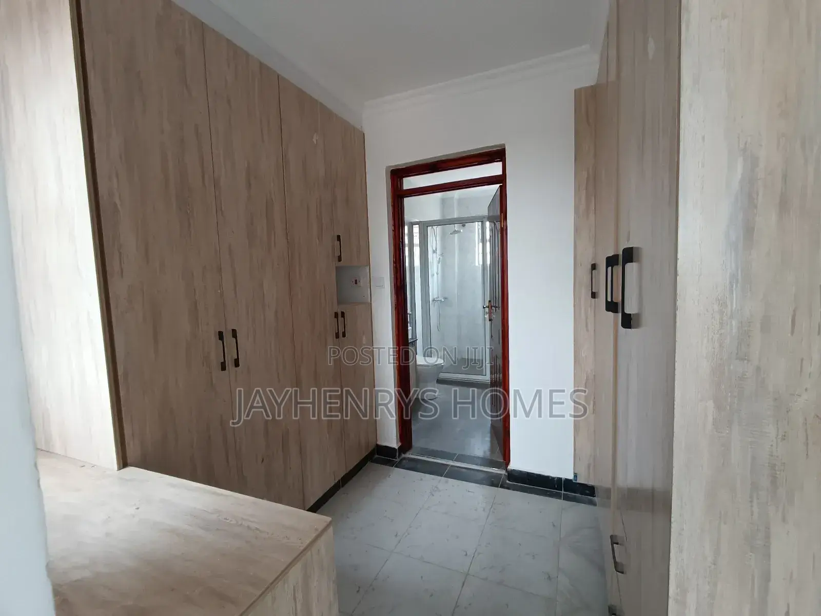4bdrm House in Muigai Inn, Kenyatta Road / Theta for sale