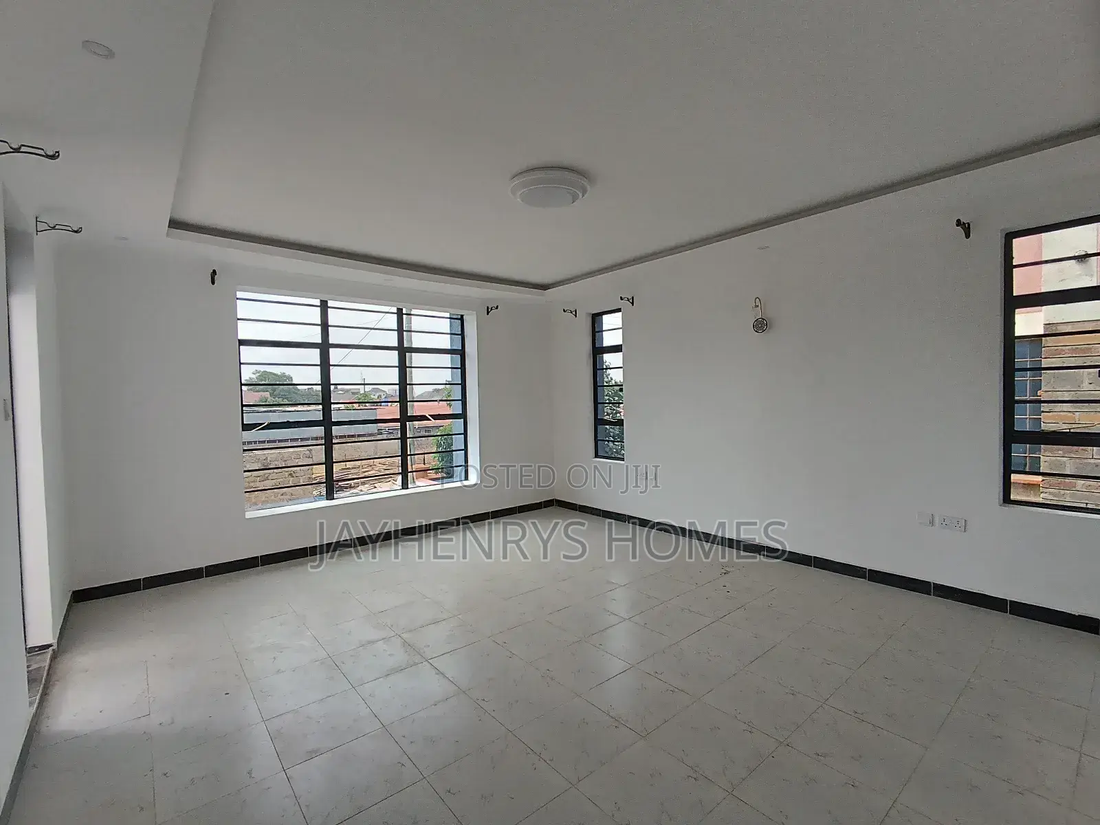 4bdrm House in Muigai Inn, Kenyatta Road / Theta for sale