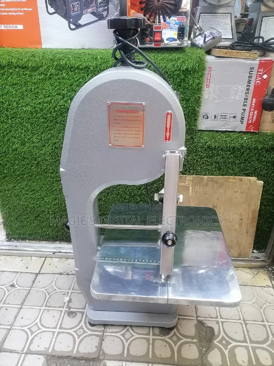 Top Guarantee 1100w Bone Saw