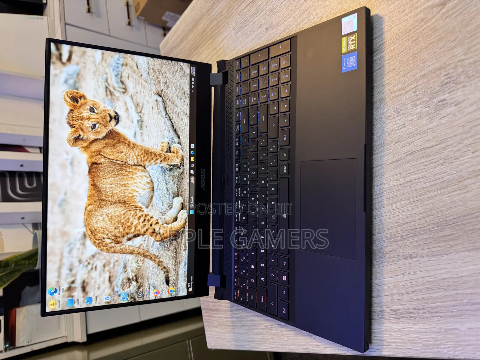 Laptop Gigabyte AORUS 5 16GB Intel Core I7 SSD 512GB