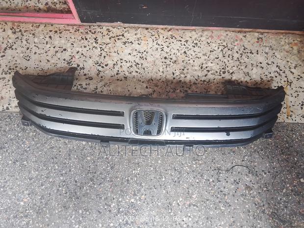 Honda Insight Grill 2008