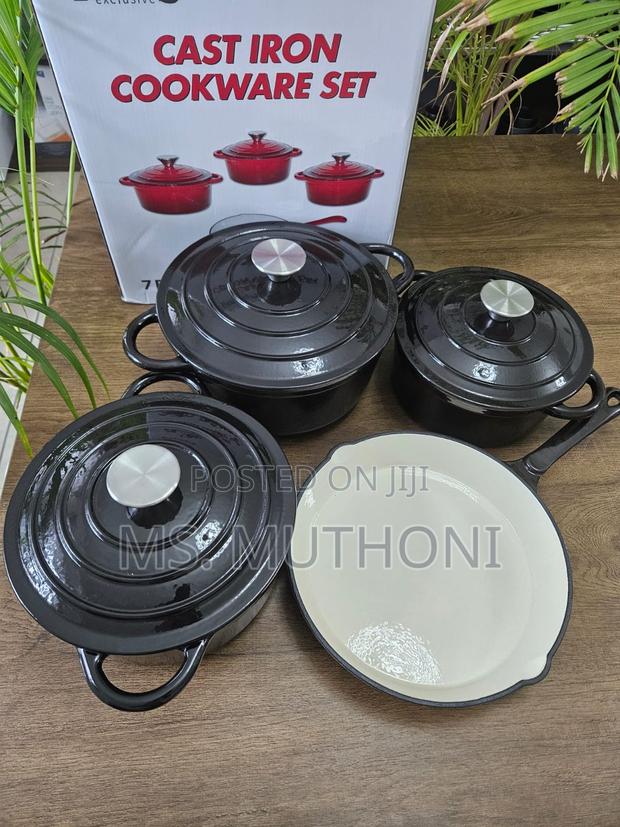 Black Heavy 7 Pieces Cast Iron Set - main view