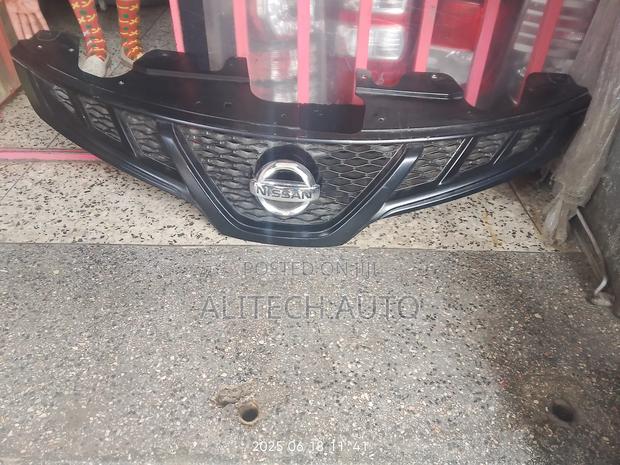 Nissan Murano Grill 2013