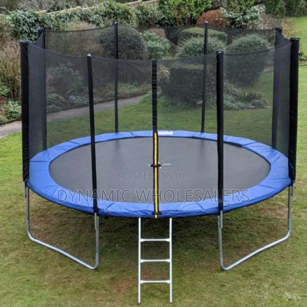 12ft Trampoline Maximum Weight 250kgs - thumbnail 3