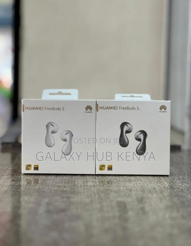 Huawei Freebuds 5 - main view