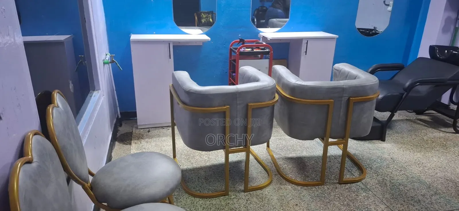 Manicure Seat/ Salon Chair/ C-Seat