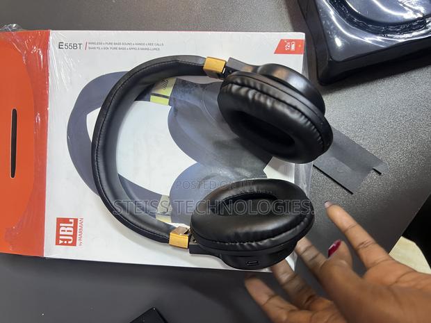 JBL Wireless Headset E55bt