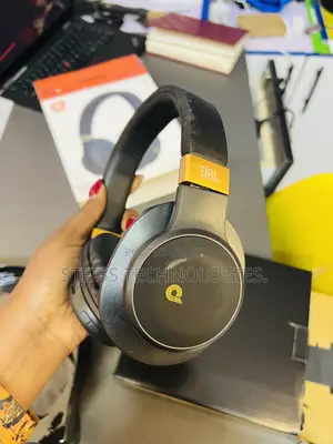 JBL Wireless Headset E55bt