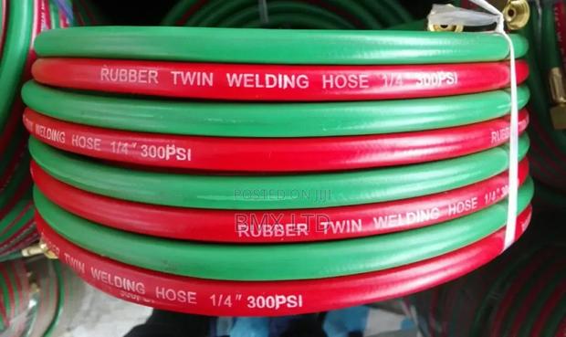 Low Price Hot Selling 1⁄4" PVC Rubber Flexible and Soft Pipe
