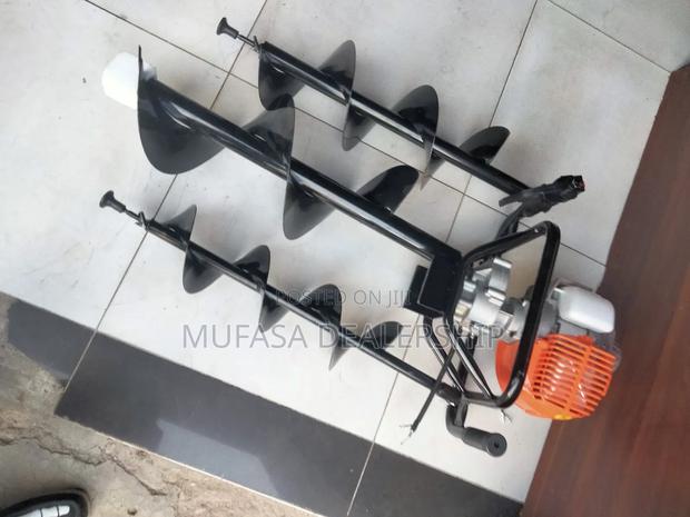 Powerful Petrol-Driven Earth Auger - main view