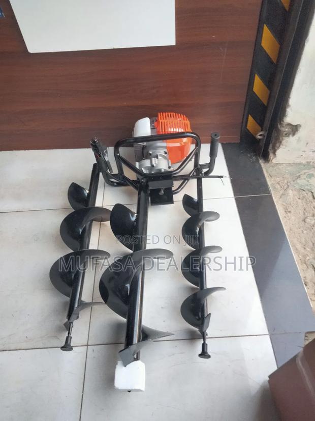 Hole Digger/Earth Auger 4 Stroke - main view