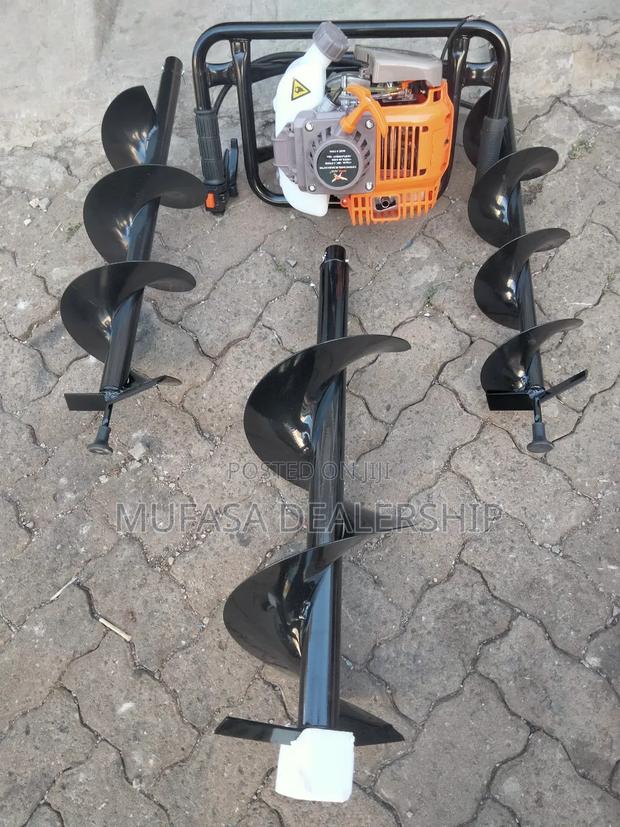 Portable Earth Auger Machine - main view