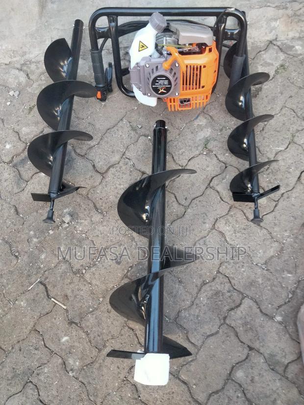 Portable Earth Auger Machine - thumbnail 2