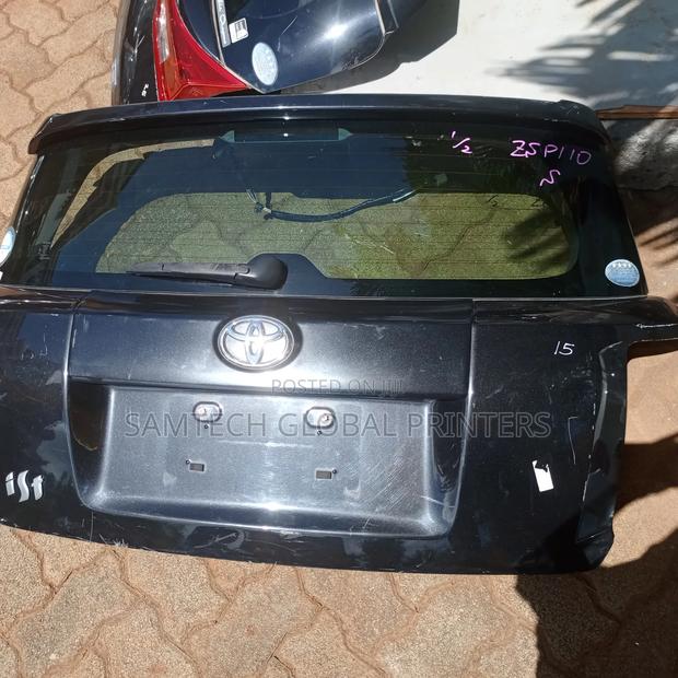 Exceptional Top Quality Toyota Ist Boot Available