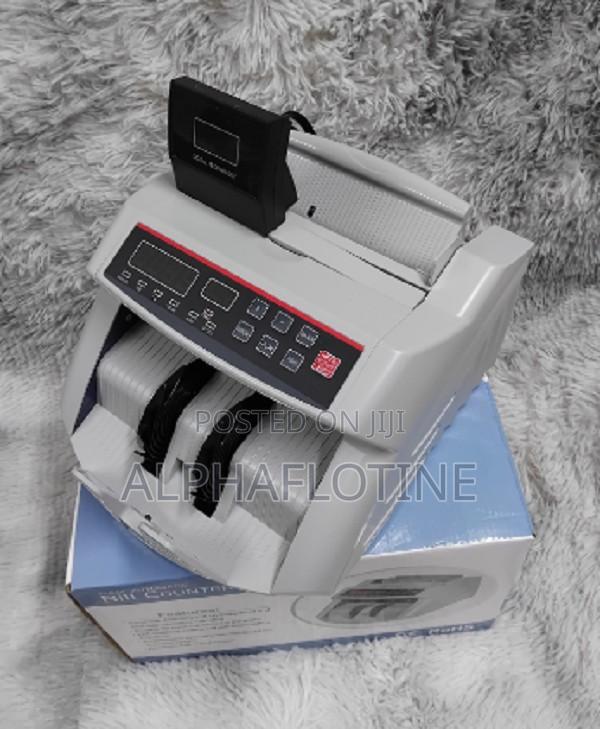 Multi -Currency Money Counting Machine Counterfeit Detector - main view