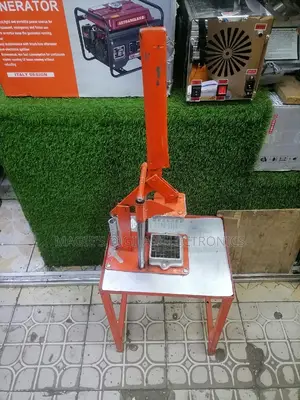 High Standard Chips Cutting Machine